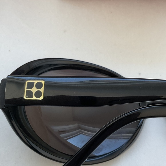 Kate Spade New York Tortoise and Black Sunglasses Duo - Picture 11 of 14